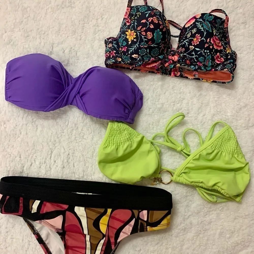 Bikinis - Picture 11 of 12